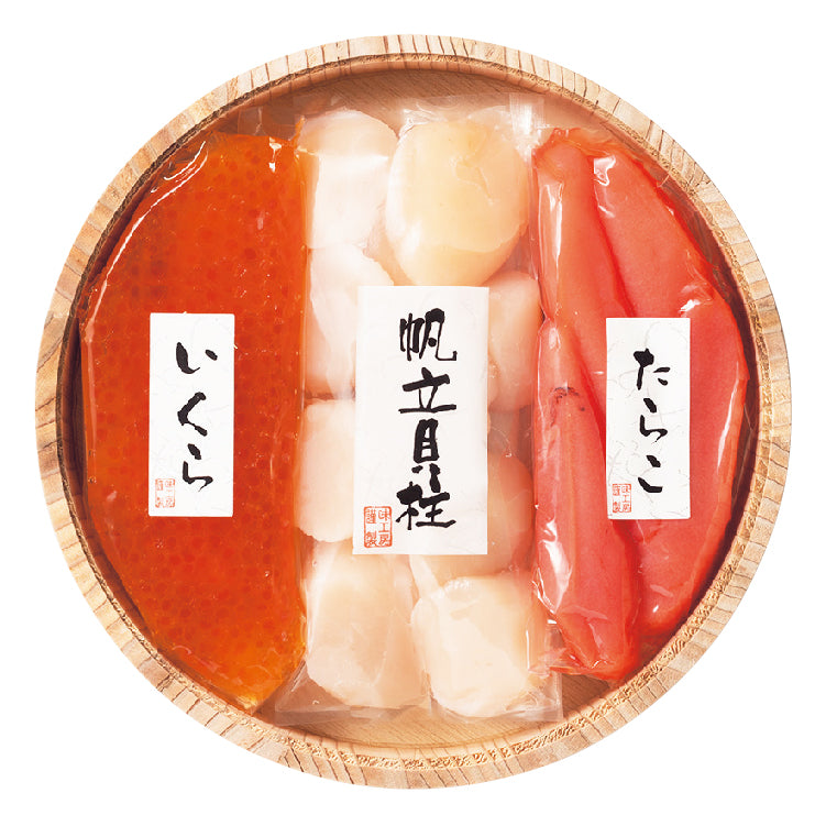 魚卵とお刺身(木樽入)